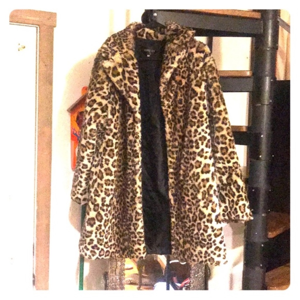 Leopard coat